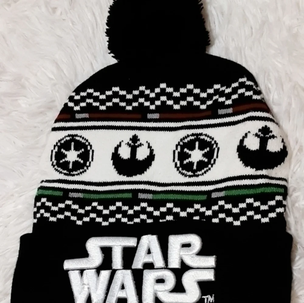 Star Wars Embroidered Pom-Pom Top Beanie
